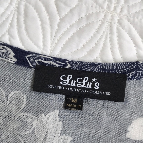 Lulu’s lace up romper with pockets - Picture 2 of 4